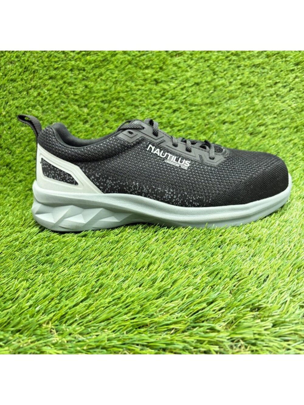 Nautilus Springwater SD10 Mens Size 8.5 Black Composite Toe Safety Work Shoes